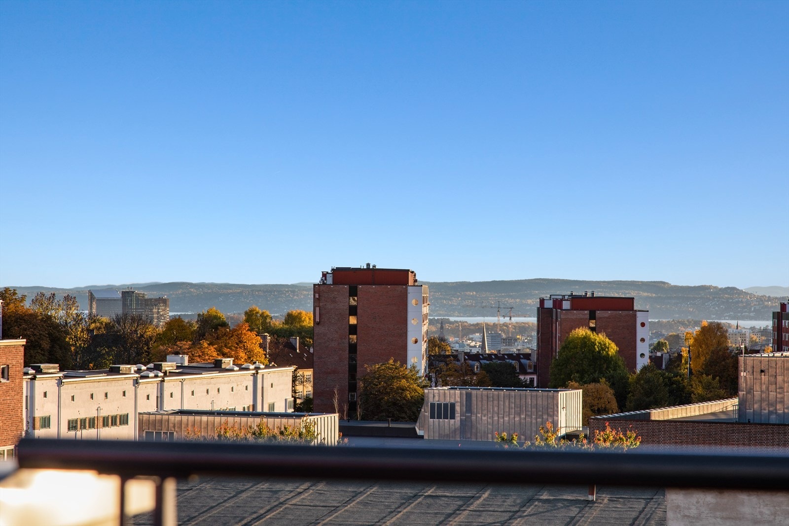 Utsikt fra felles takterrasse. Galleribilde