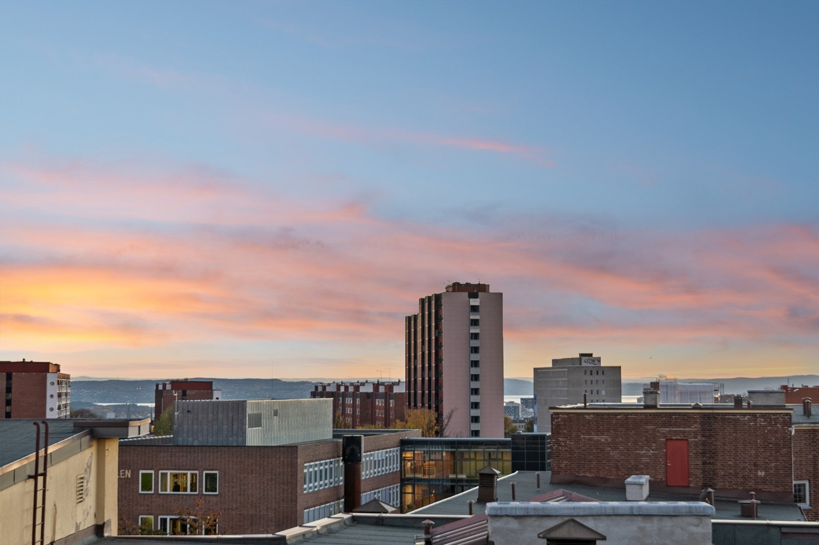 Utsikt fra terrassen. Galleribilde