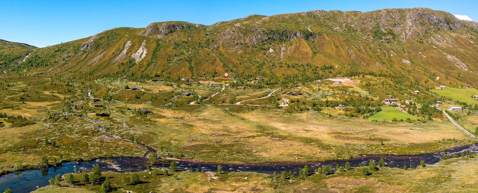 Hytta er beliggende på solsiden på Hemsedalsfjellet. Galleribilde
