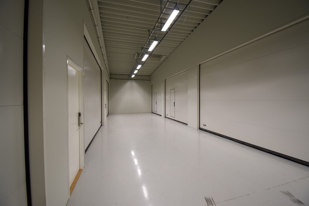 Bygget er oppført i betong og har svært god teknisk standard. Galleribilde