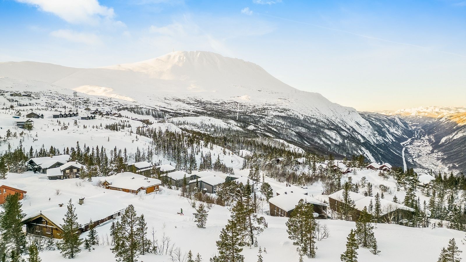 Bo midt i hjertet av Gaustablikk med panoramautsikt til Gaustatoppen Galleribilde