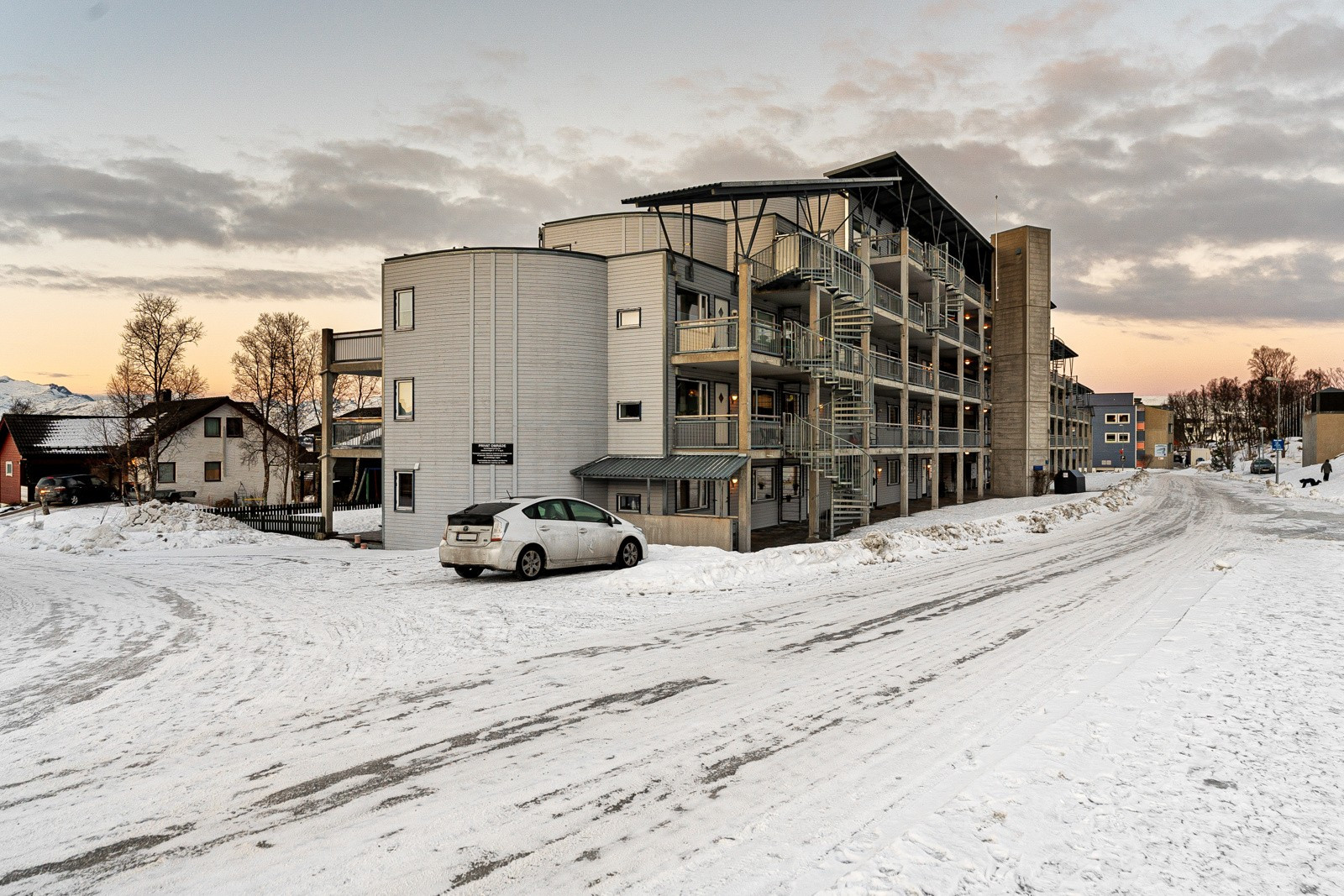 Fagereng er kjent for svært gode sol- og utsiktsforhold og trygge bovilkår.