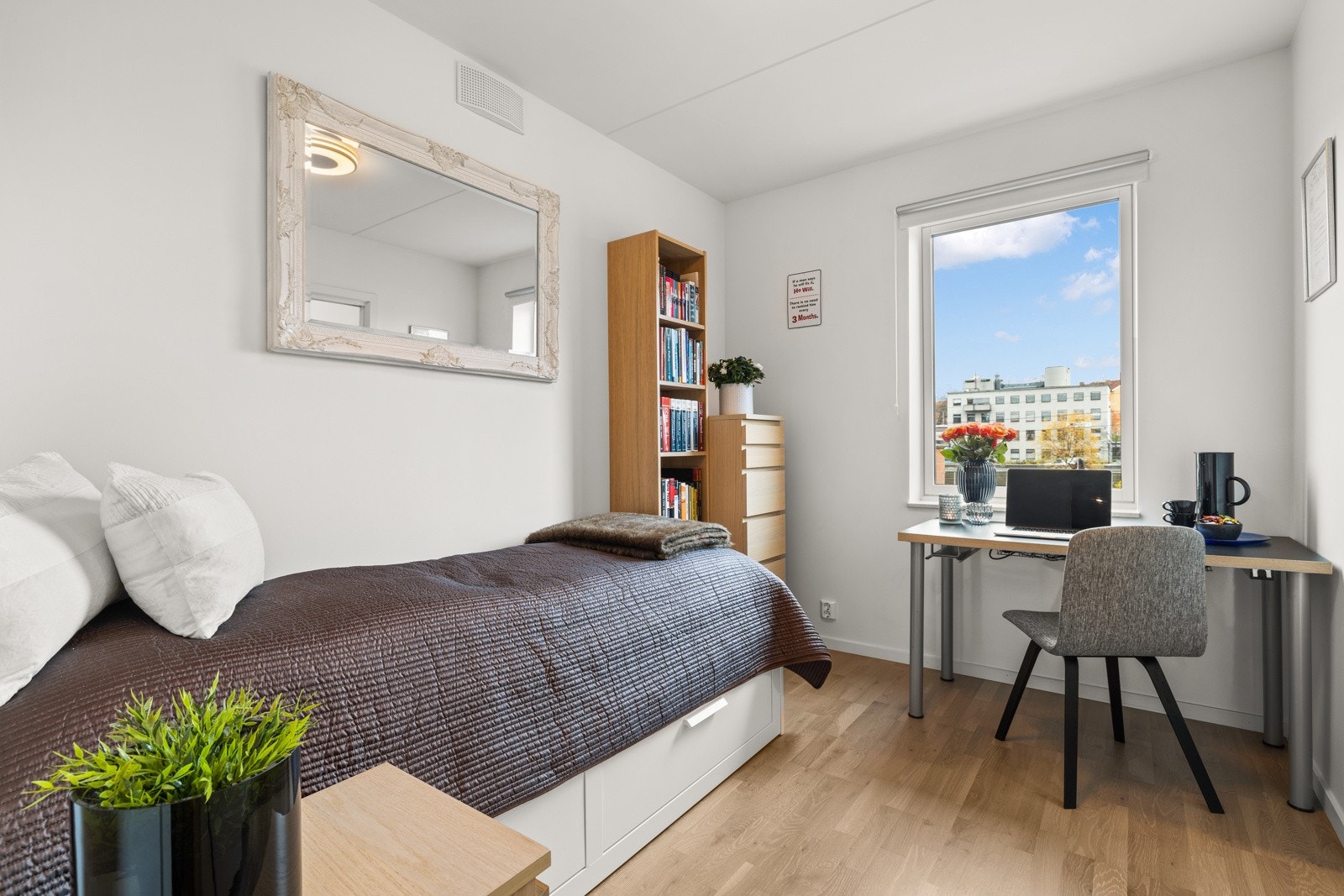 Rommene har godt med oppbevaringsplass. Galleribilde