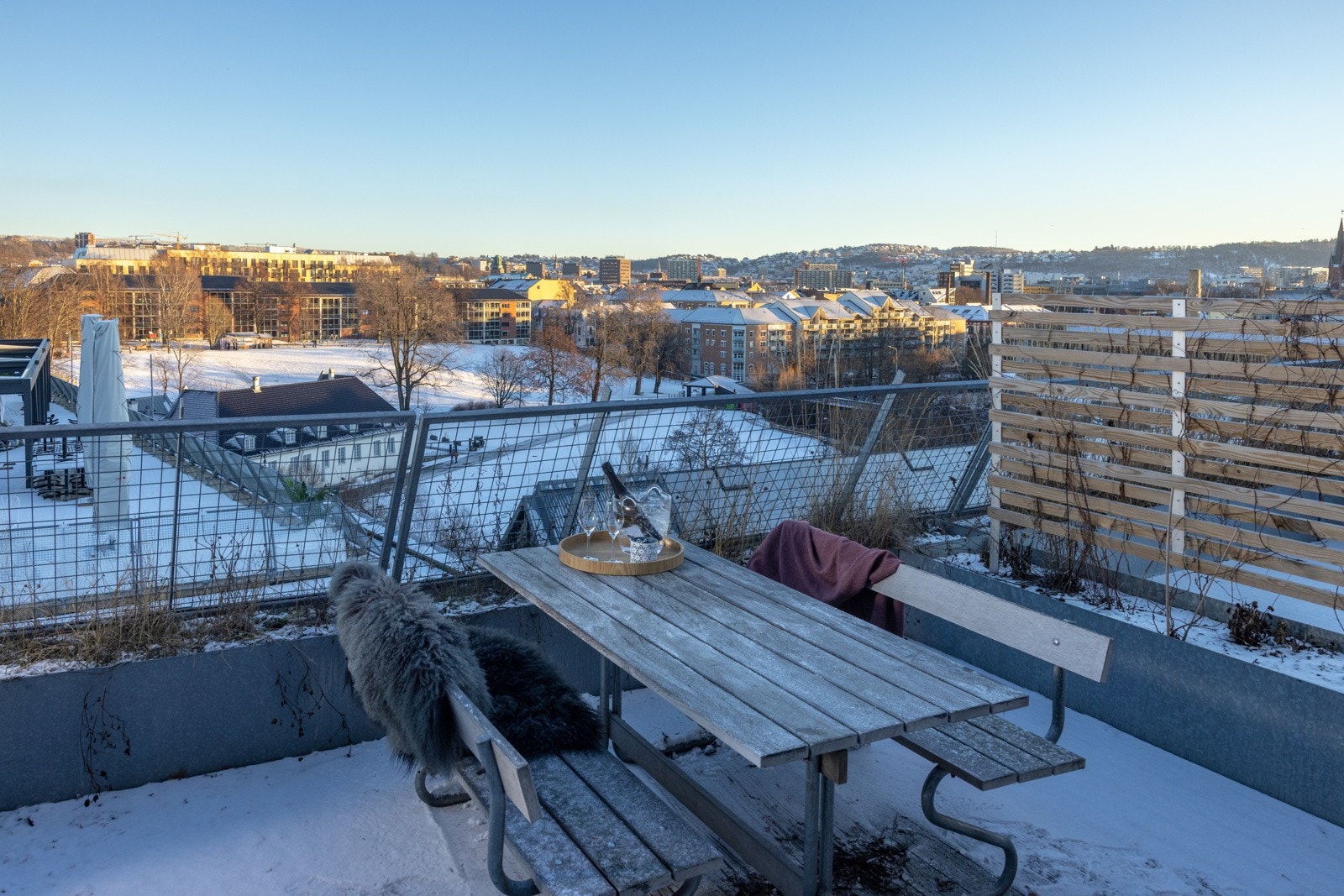 Felles takterrasse til fri benyttelse av beboerne. Galleribilde