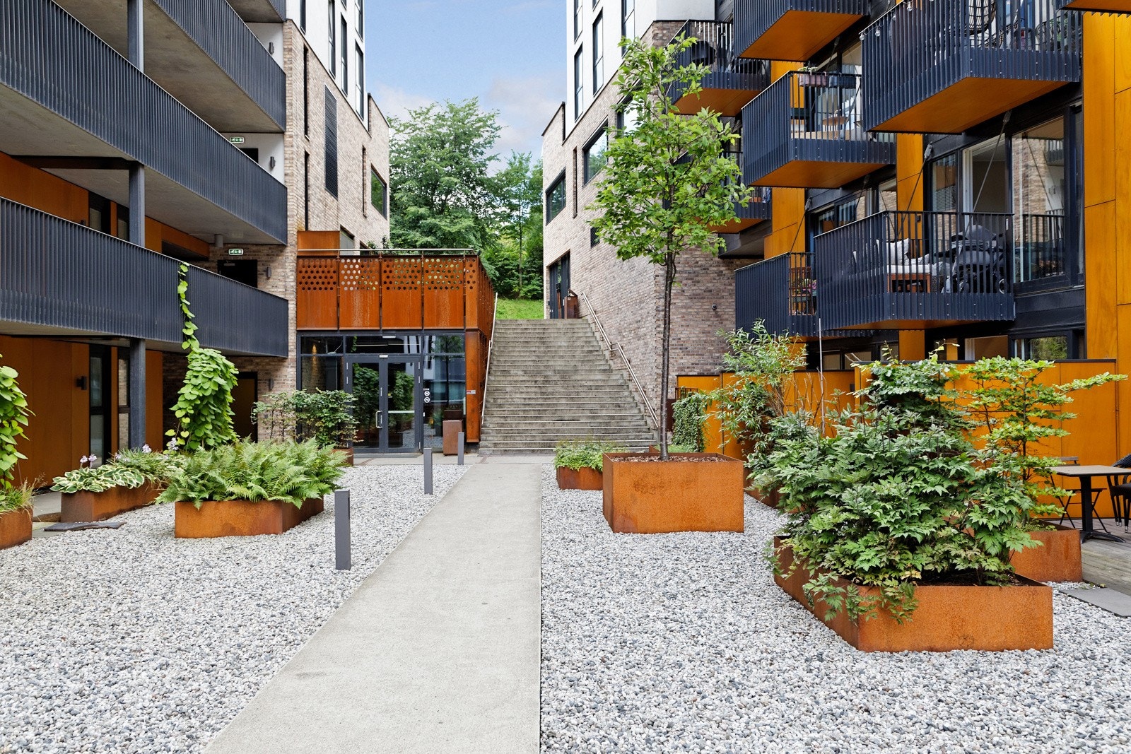 Sameiet består av 118 seksjoner og er et veldrevet sameie med god økonomi. Galleribilde