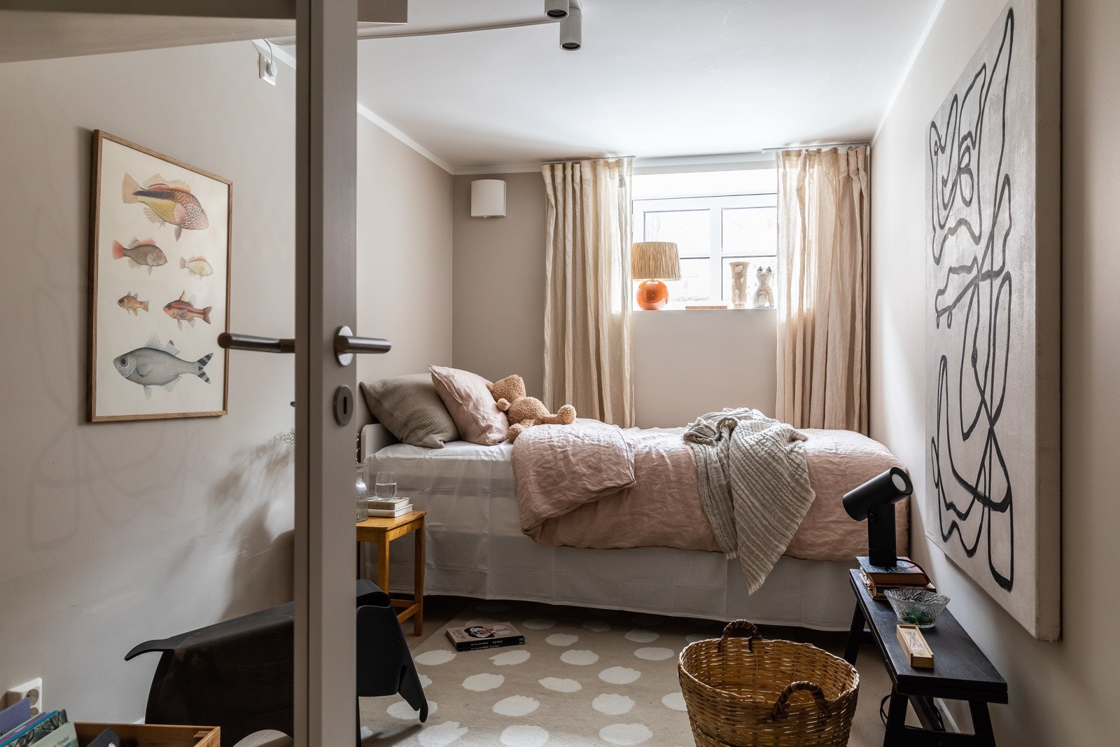 Leiligheten har en meget barnevennlig og praktisk planløsning for familien. Galleribilde