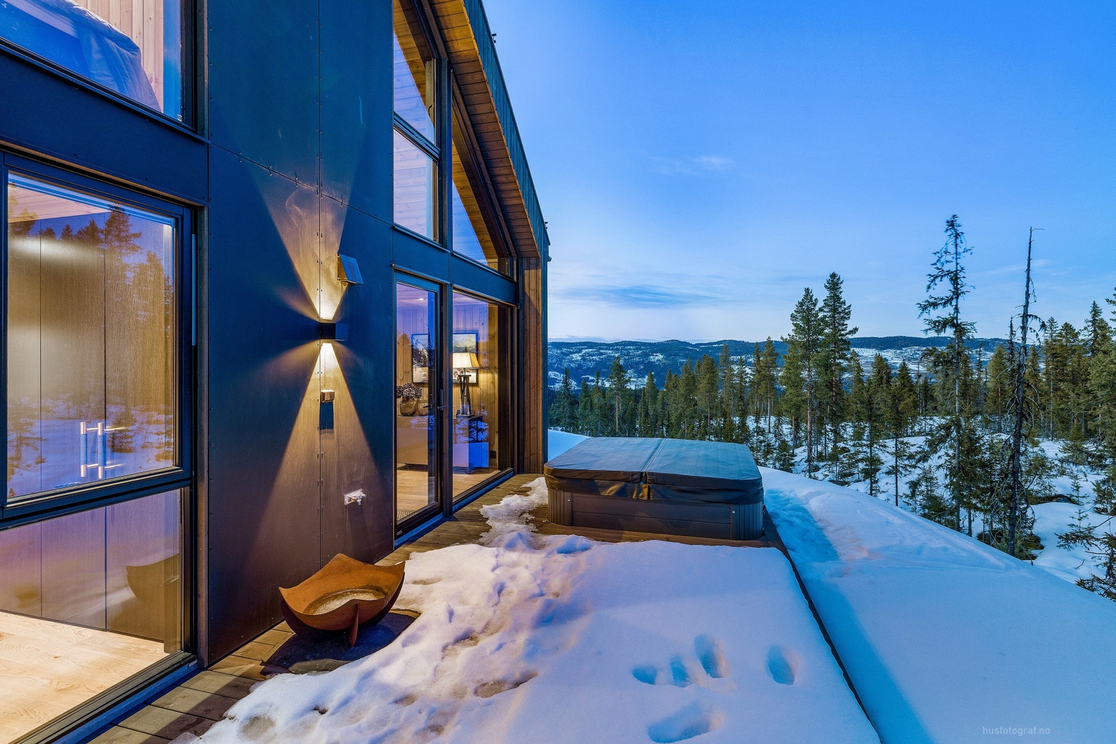 Ekstra terrasse og/evt utvidelse av terrasse er et mulig tilvalg Galleribilde