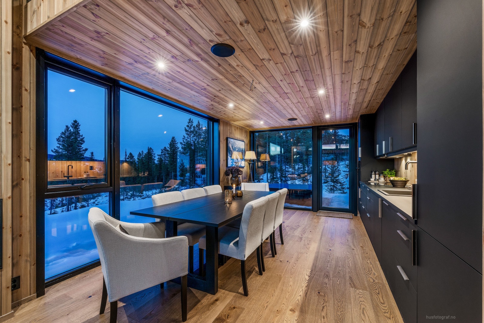 Lekkert Aubo-kjøkken Galleribilde