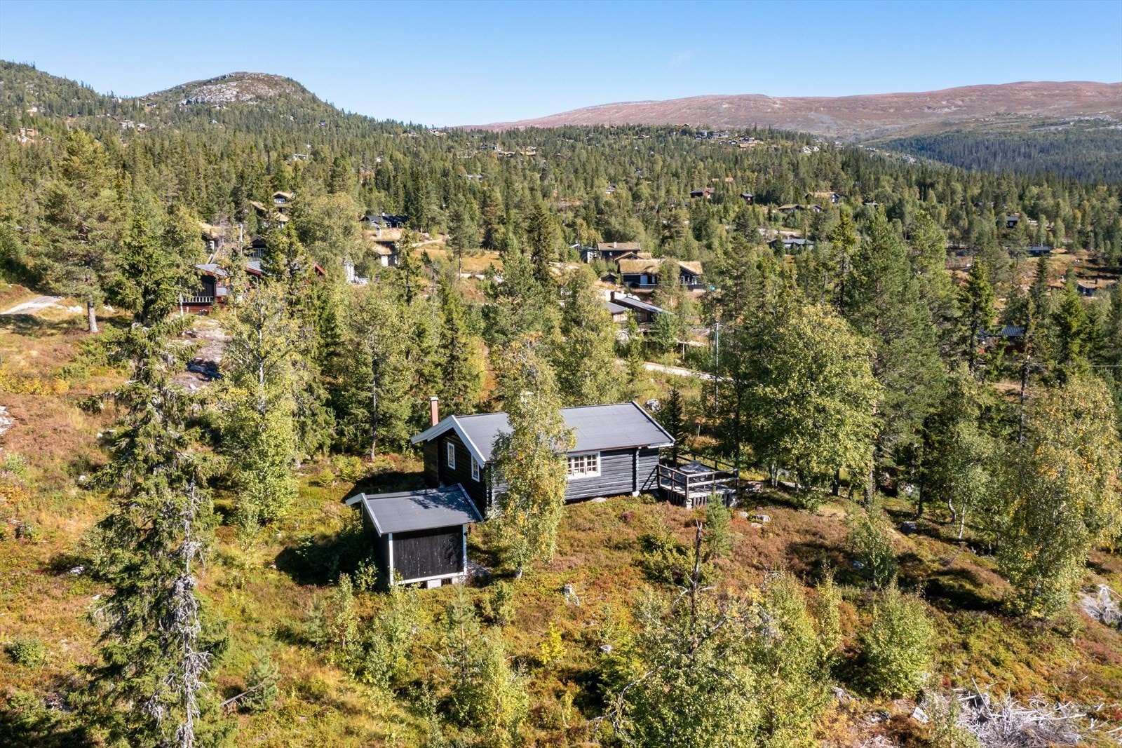 Hytta er beliggende i et populært hyttefelt på Tempelseter Galleribilde