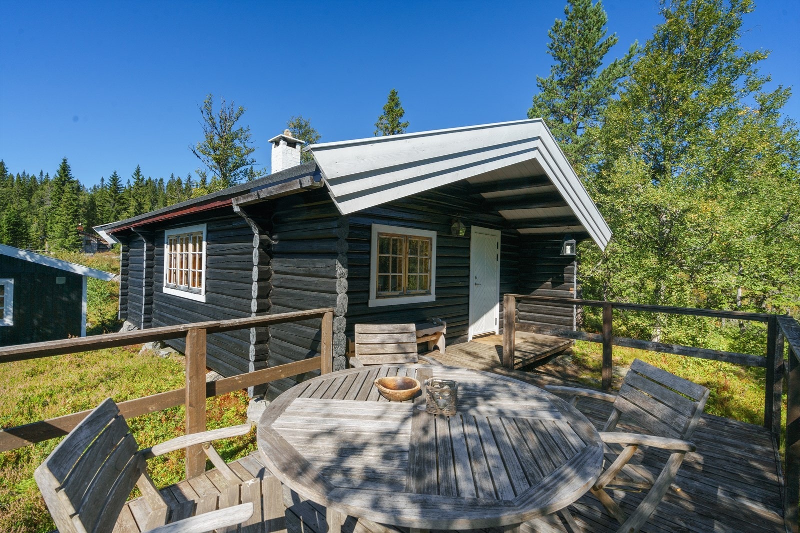 Terrasse med gode solforhold og fantastisk utsikt Galleribilde