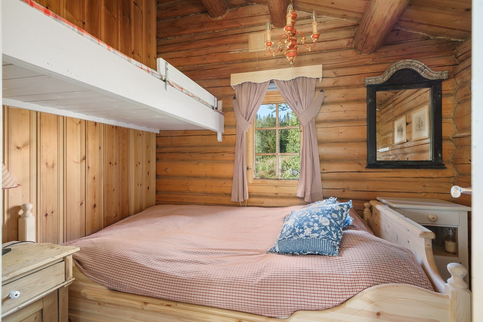 Soverom 2 med tre sengeplasser Galleribilde