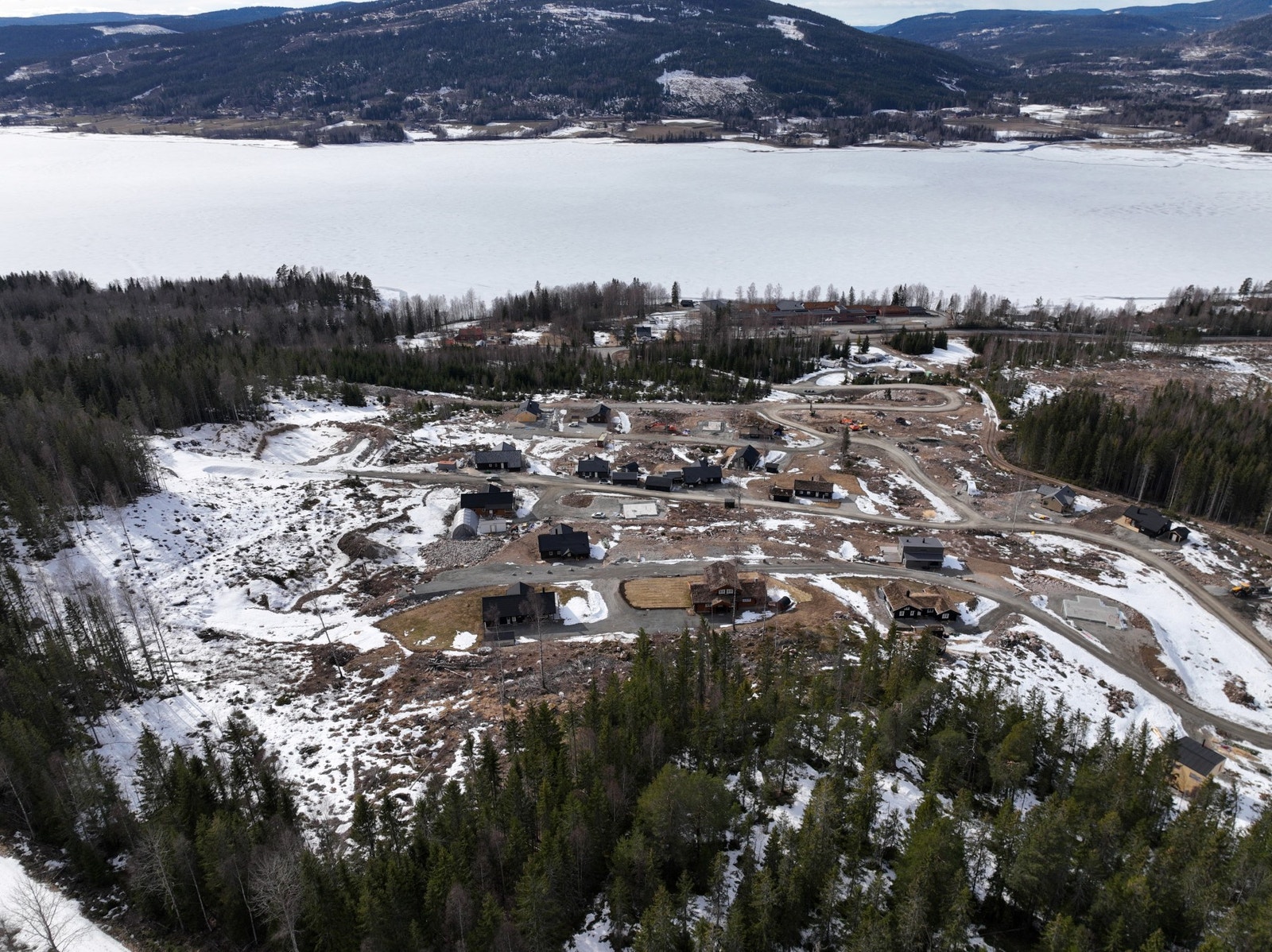 Fra tomtefeltet mot Hurdalssjøen Galleribilde