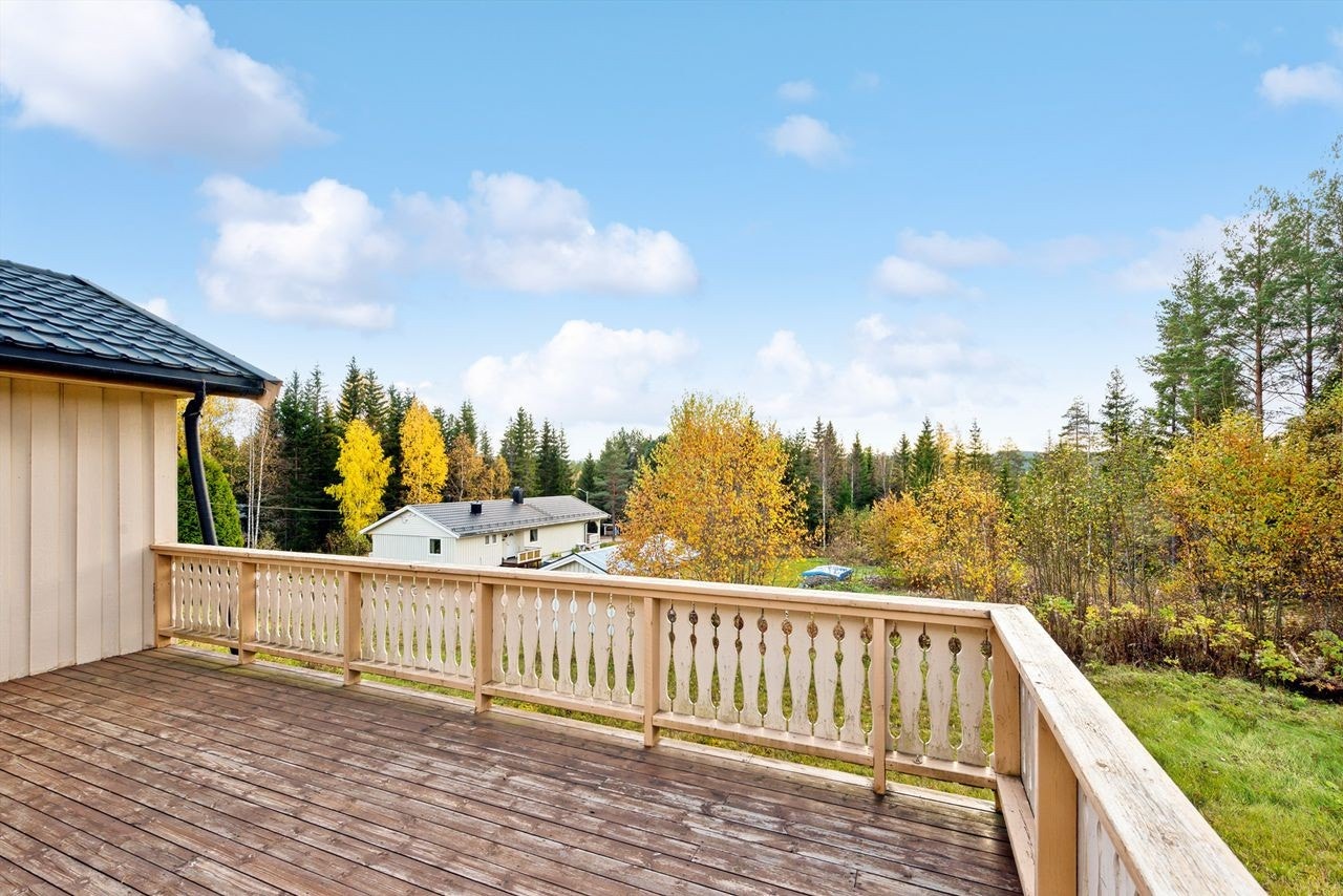 Terrasse med fint utsyn til området Galleribilde