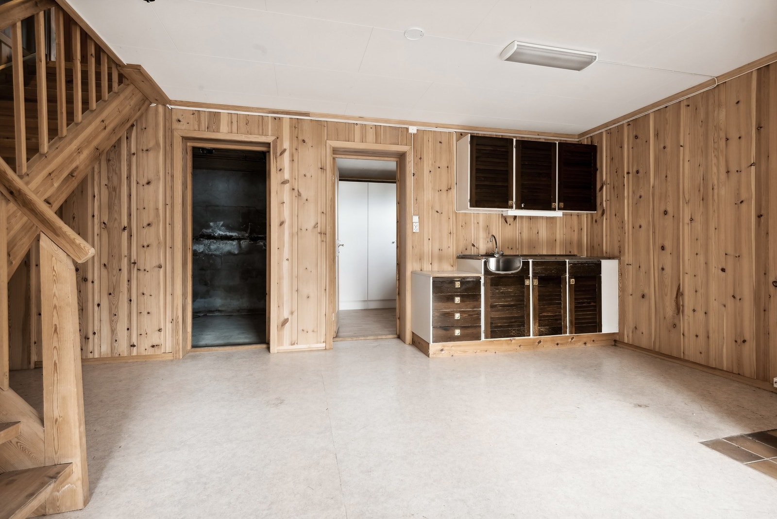 Liten kjøkkendel tilknyttet kjellerstue Galleribilde