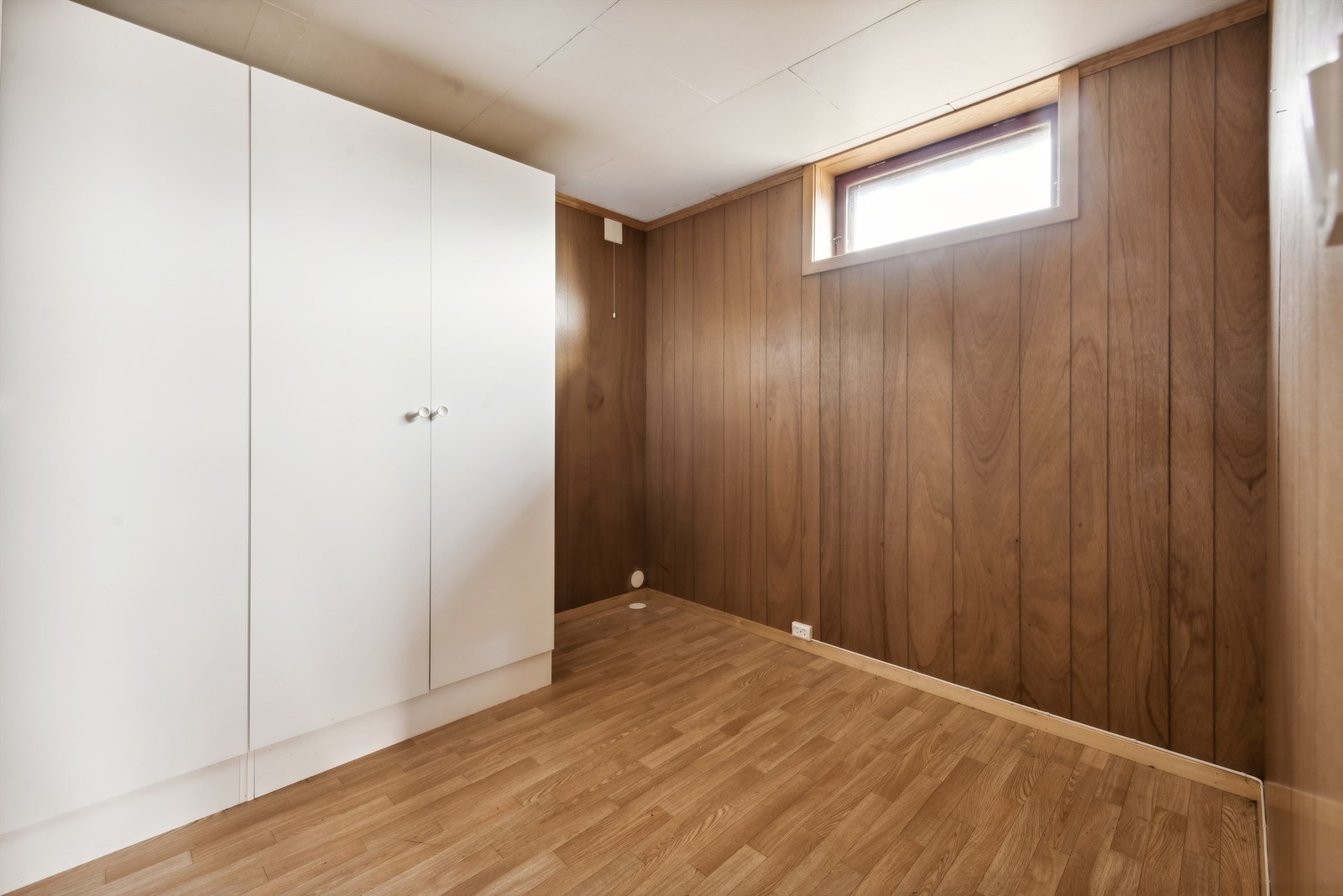 Innredet rom i kjeller/sokkeletasje Galleribilde