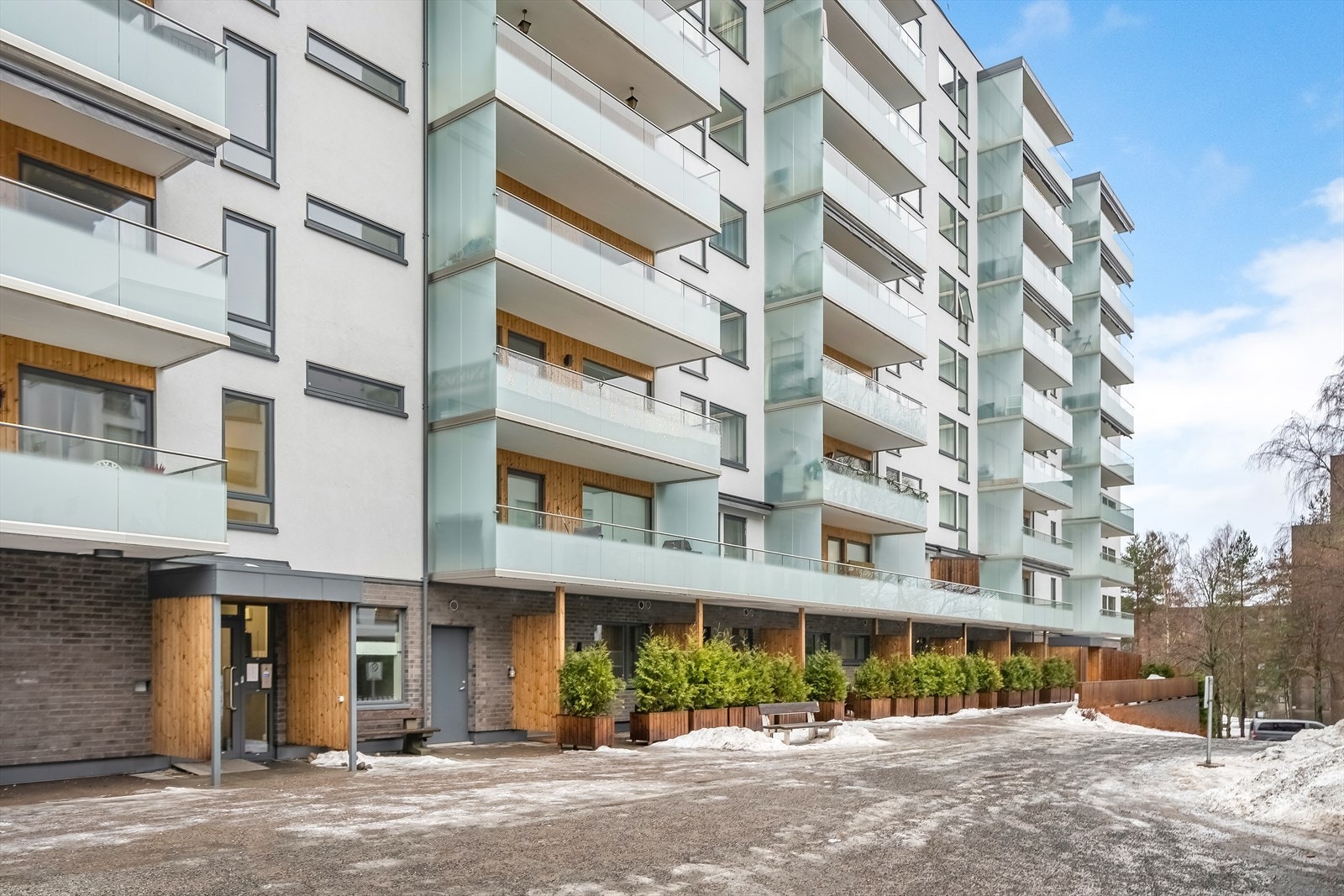 Pene og nyoppussede inngangspartier og fasader Galleribilde