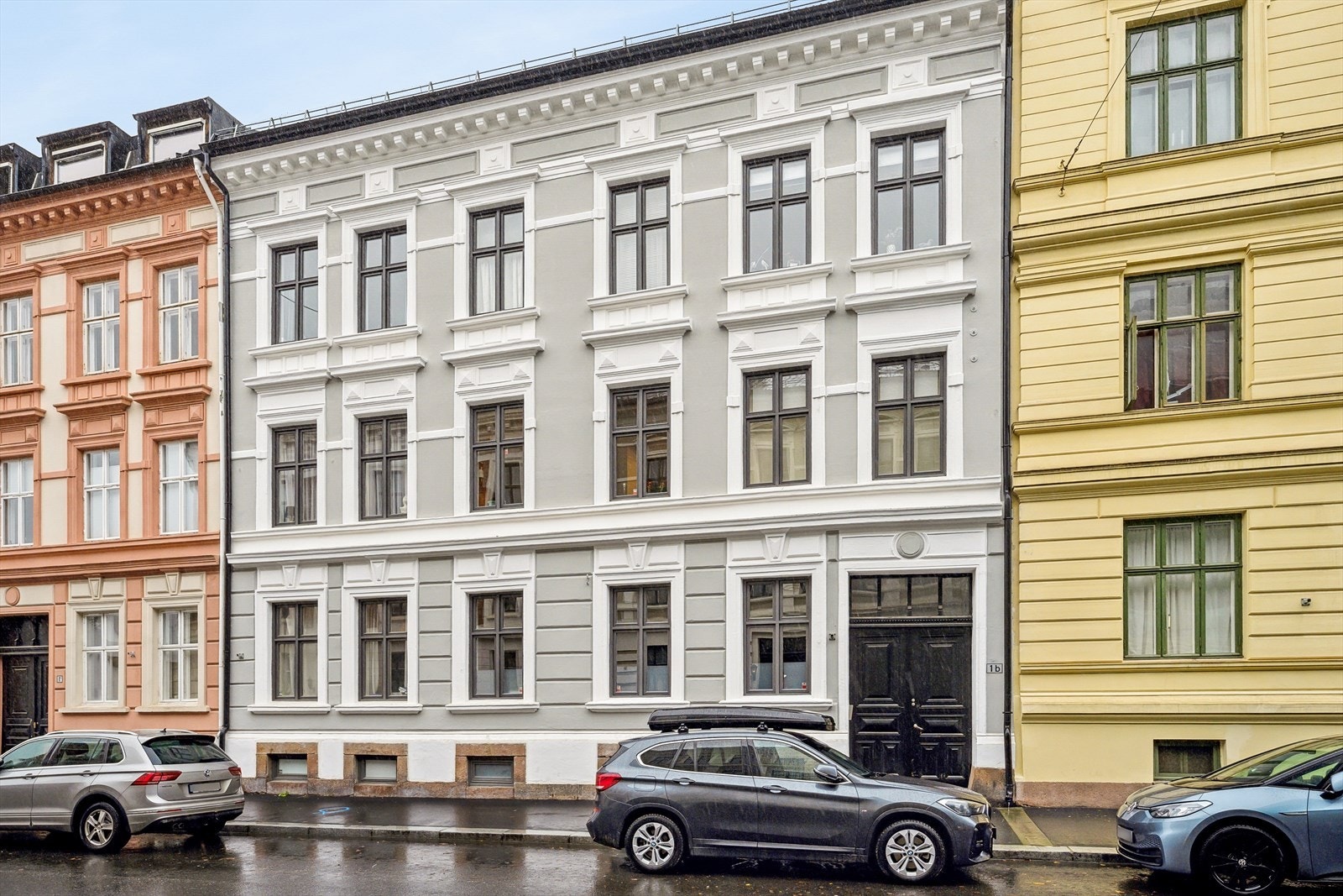 Meget sentral beliggenhet med gangavstand til det meste. Galleribilde