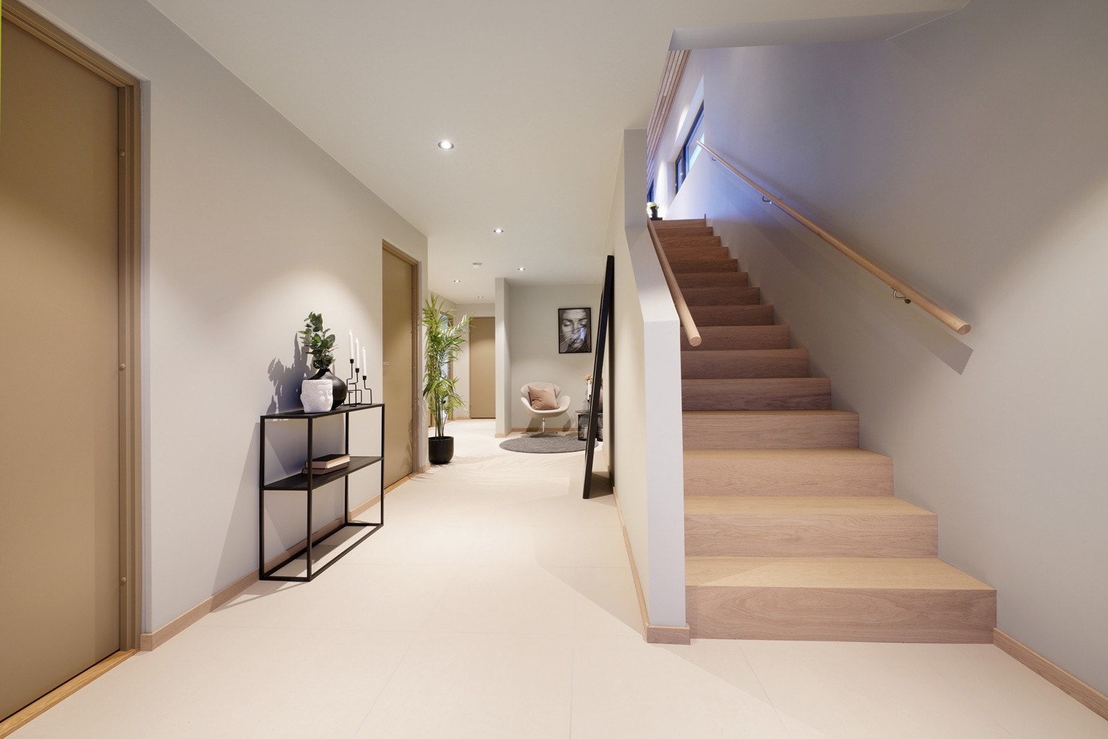 60 x 60 cm fliser på gulv samt stemningsfulle spotter Galleribilde