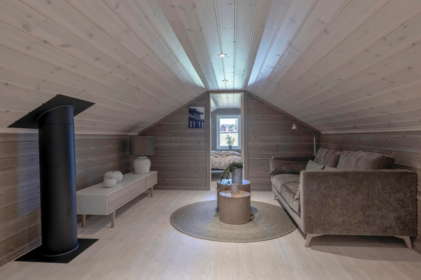 Hemsen har et gulvareal på 36m2 og gir god ekstra plass.
Foto fra en tilsvarende hytte Galleribilde