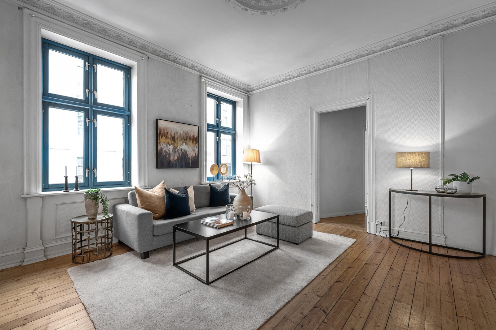 Det er god plass til stor salong med tilhørende møblement. Galleribilde