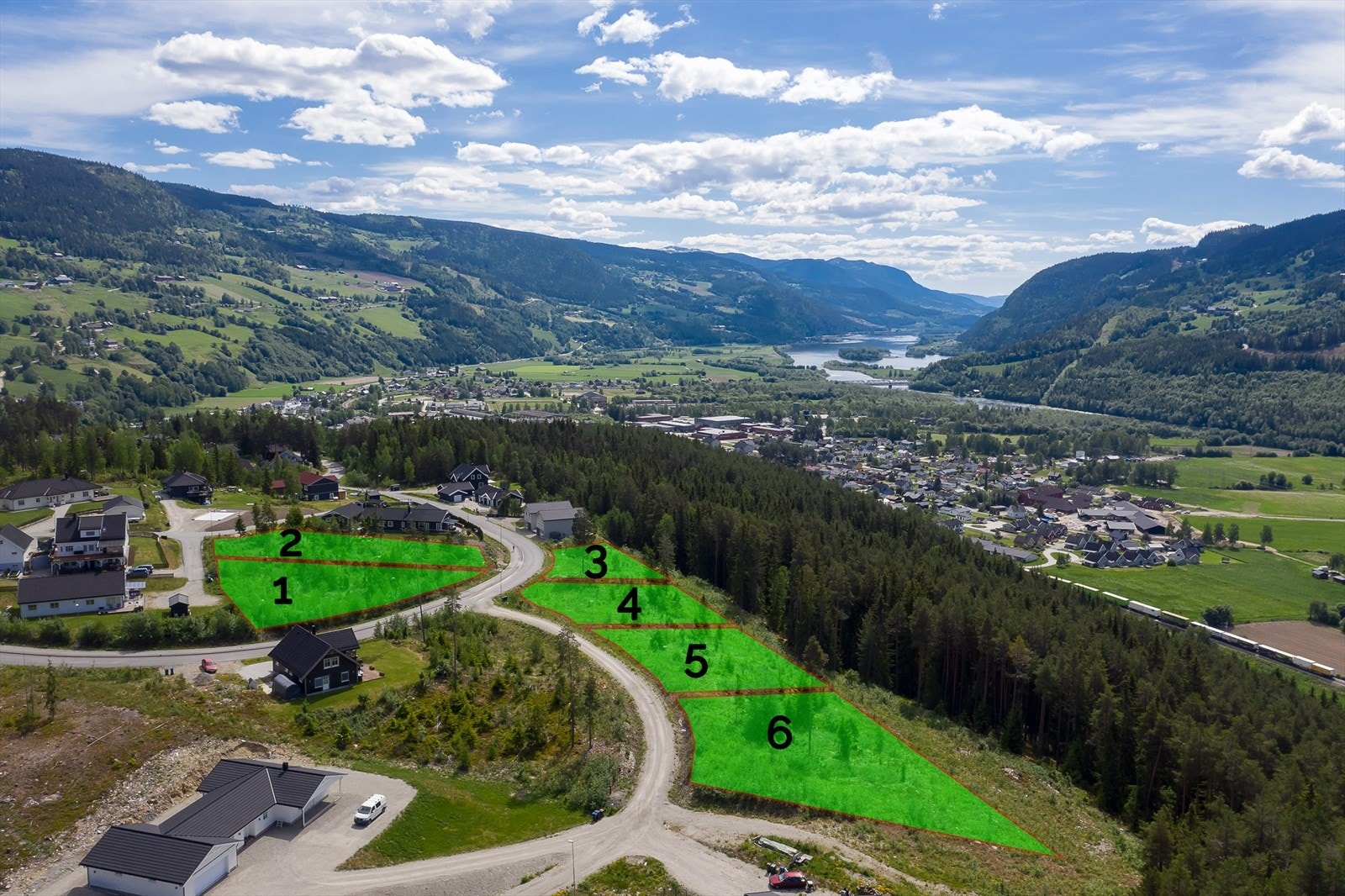 Ulbergvegen og Ulbergtoppen. Galleribilde