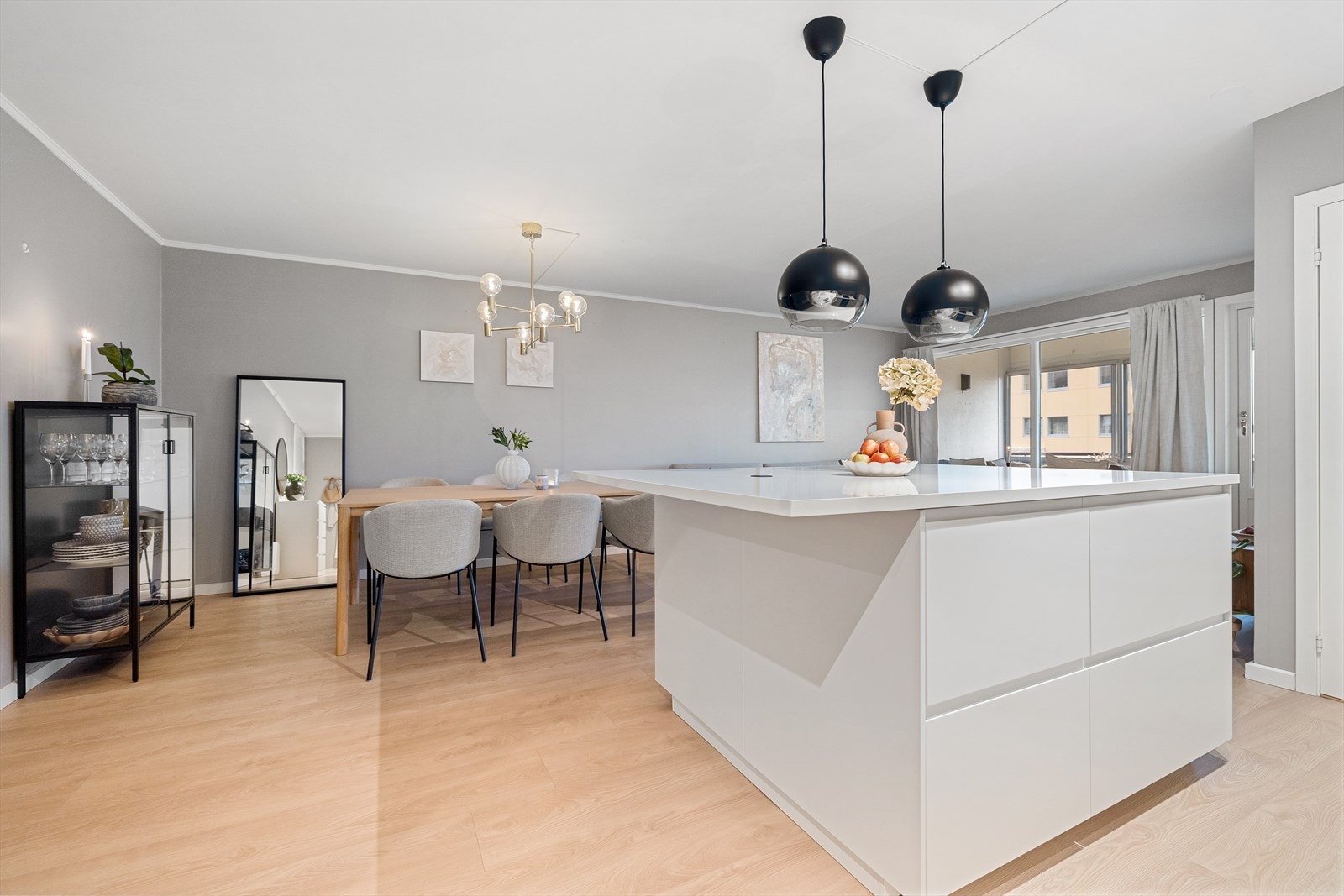 - Alle overflater ble oppgradert i 2019 - Galleribilde