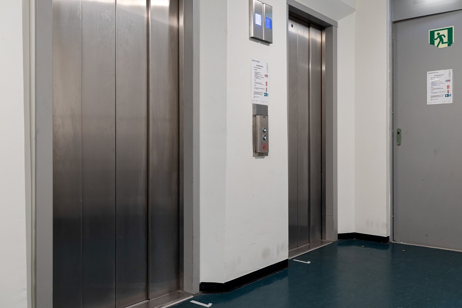 - Det er heis i bygget - Galleribilde