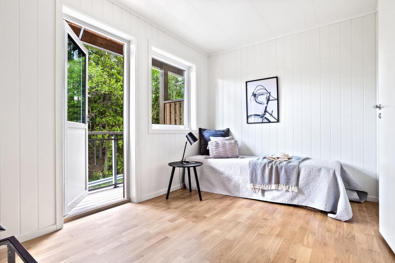 - Soverom med utgang til balkong - Galleribilde