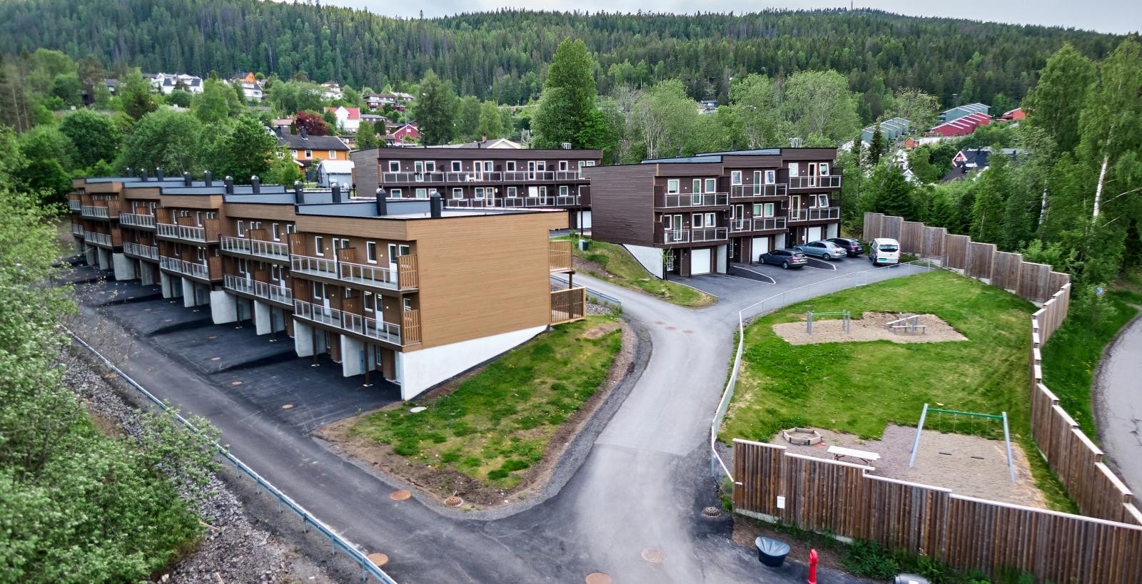 - Landlig og fritt på Åneby, med butikker i gangavstand - Galleribilde