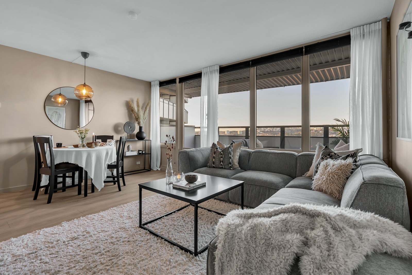 Exbo ved Helene Jensen har gleden av å presentere Kobberveien 12! Galleribilde