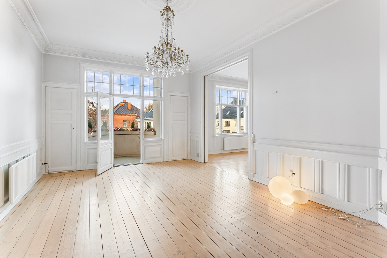 Oppussingsobjekt i en elegangt og herskapelig Frognergård Galleribilde