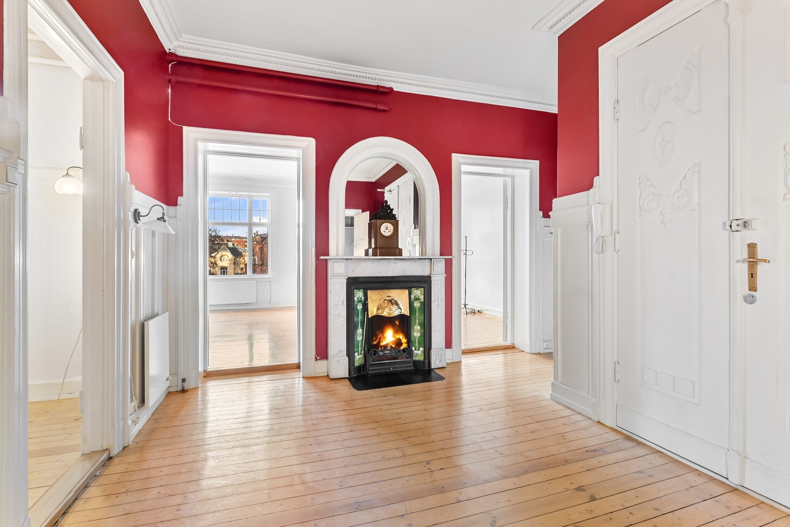 Hall (peisbål er digitalt - trekk er ikke sjekket) Galleribilde