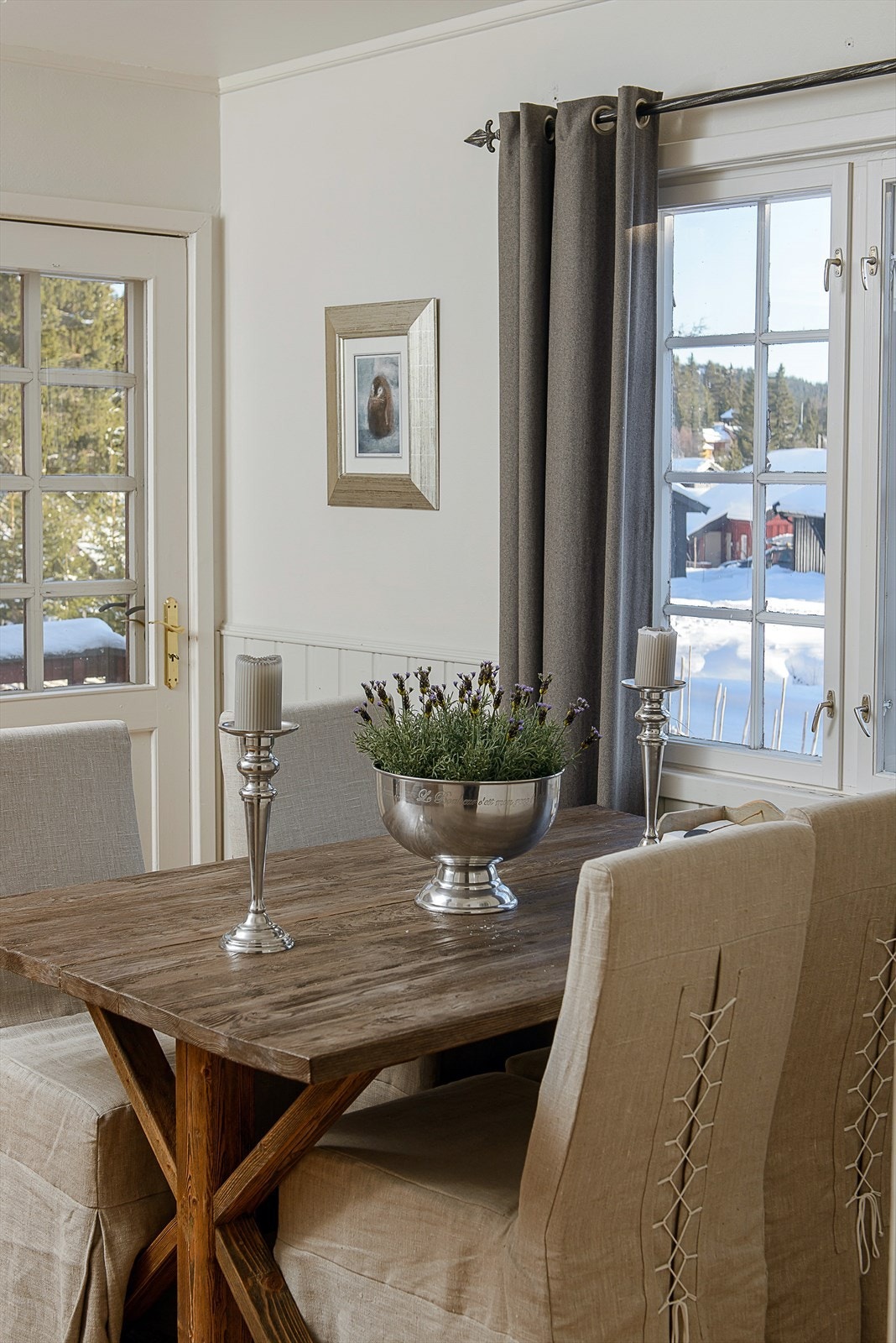 Spisestue. Galleribilde