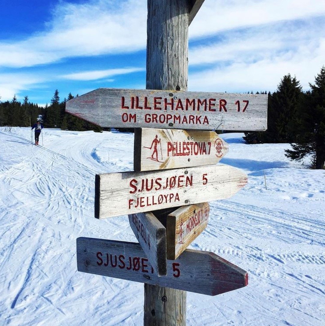 Det er skiløyper rett ved eiendommen - her ligger du midt i løypenettet mellom Hafjell og Sjusjøen. Galleribilde