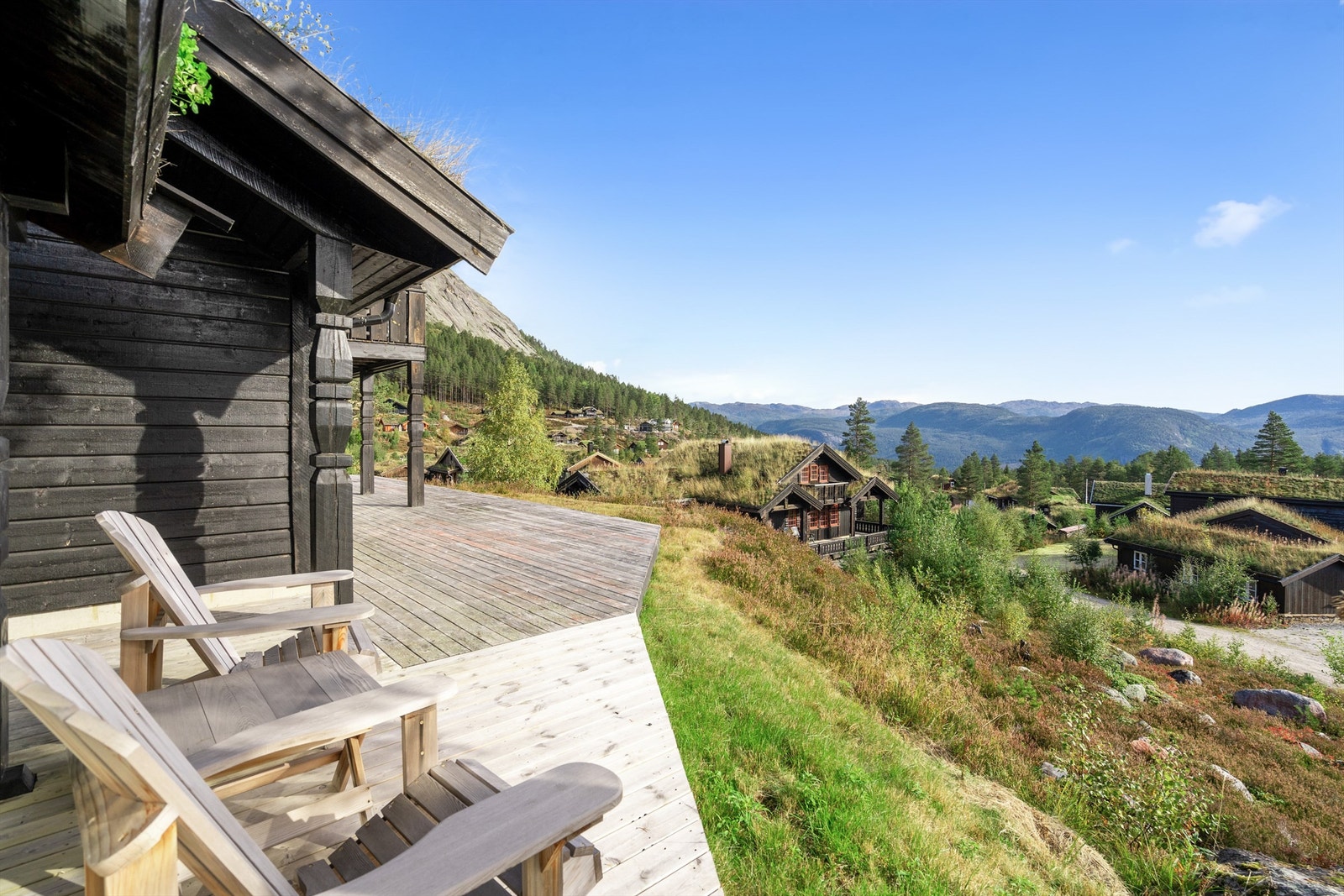 Utsikten fra utestuen. Gode solforhold. Galleribilde