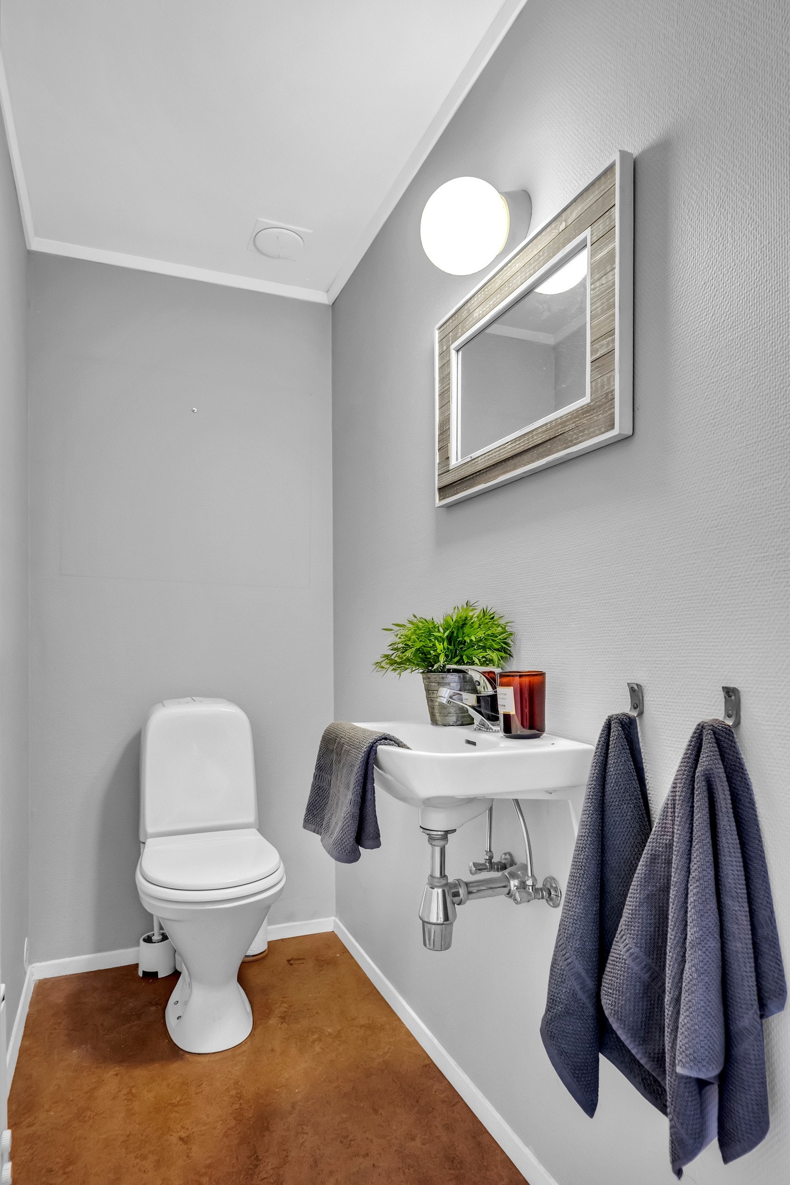 Toalettrom 2 etasje Galleribilde