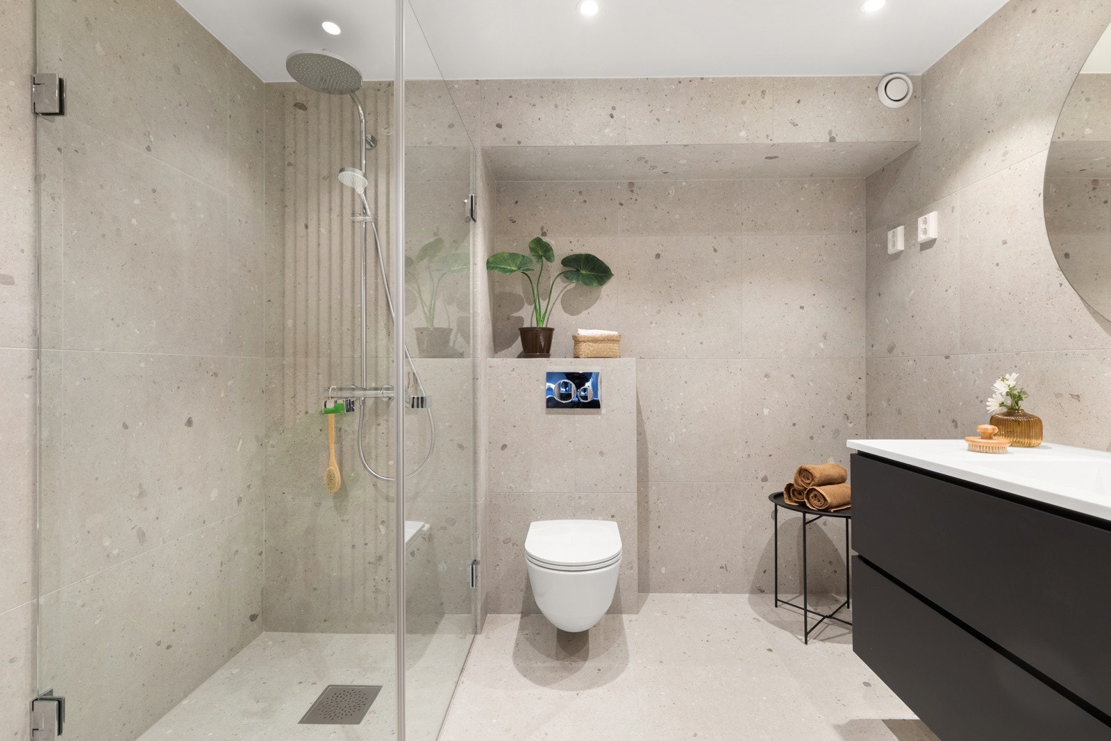 I tilknytning til hovedsoverommet er det eget bad. Galleribilde