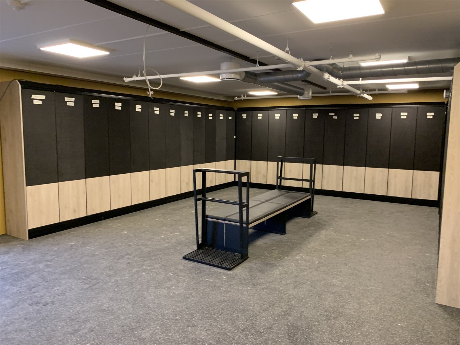 Egen skilocker ved inngansparti. Galleribilde