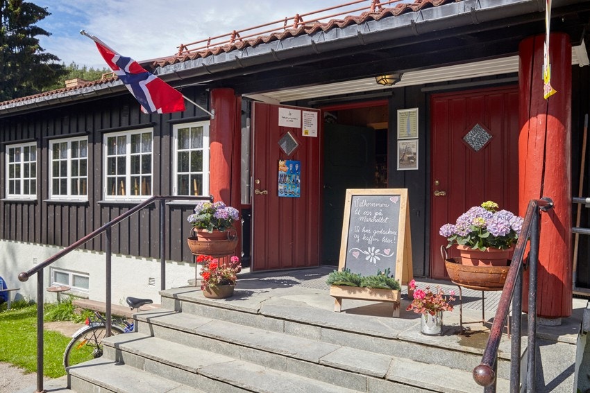Søndagstur til Mariholtet anbefales også. Galleribilde