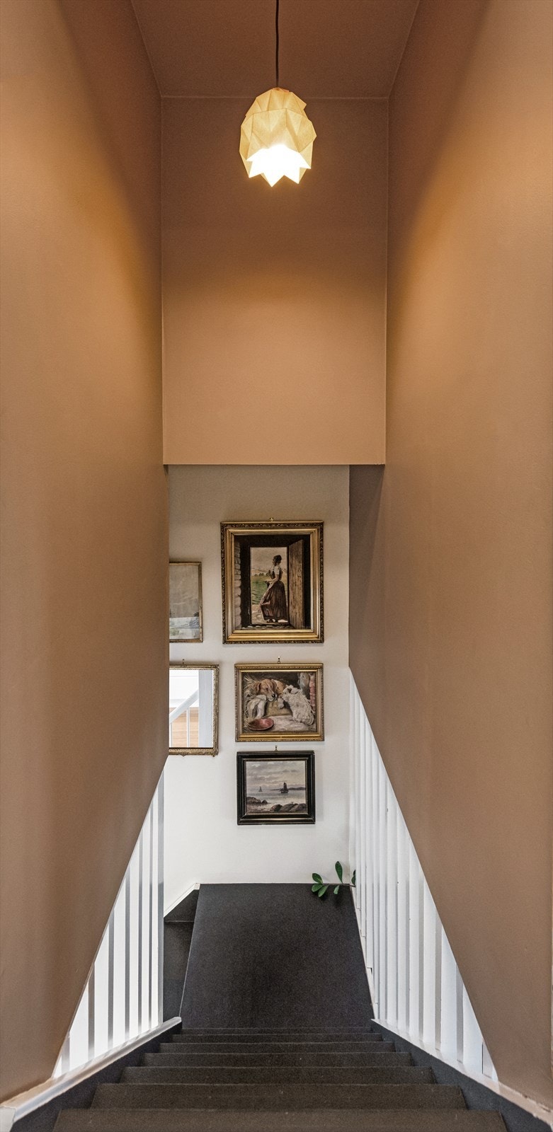 I trapperommet er det god takhøyde. Galleribilde