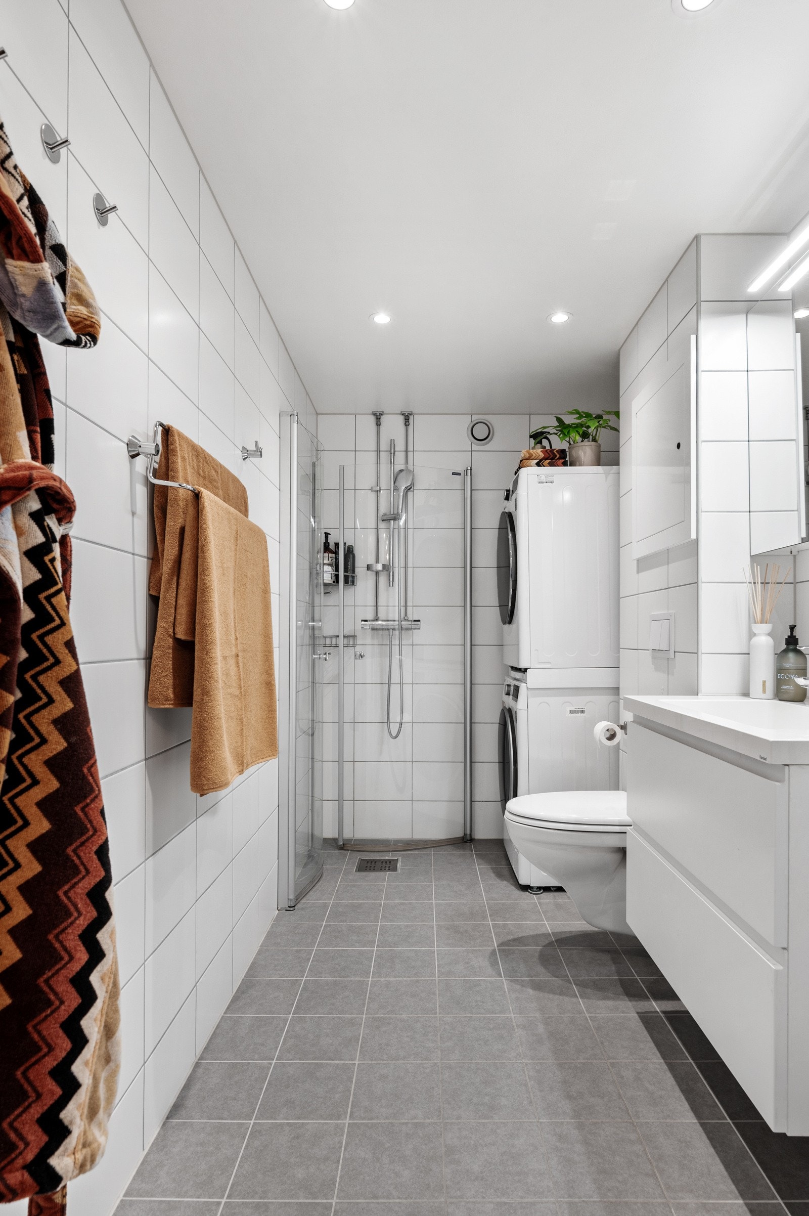 Badet er pusset opp i regi av borettslaget i 2018 hvor det samtidig ble gjennomført en omfattende rørrehabilitering i bygget. Galleribilde