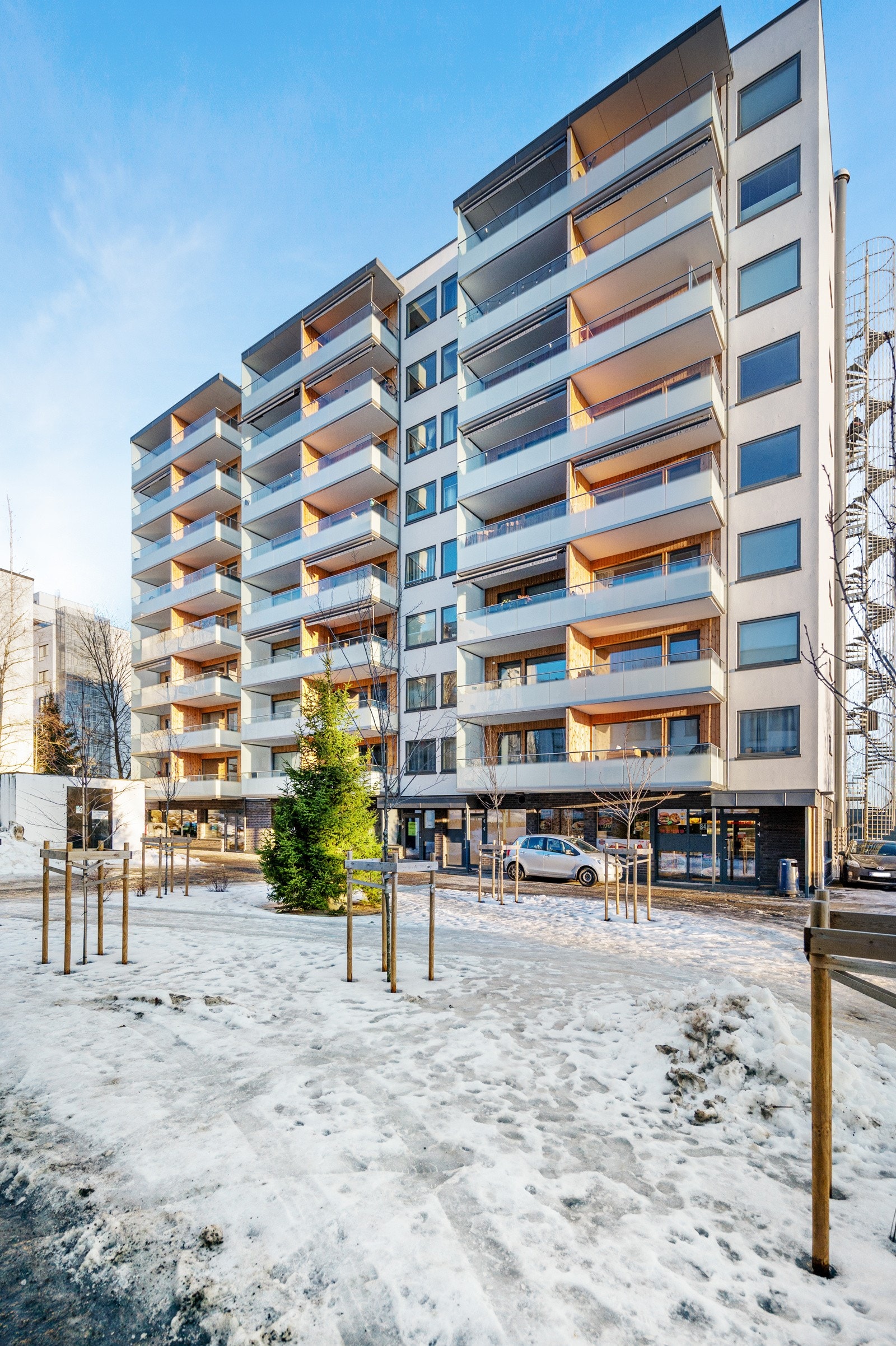 Borettslaget fremstår som nytt hvor det har blitt gjennomført en omfattende fasaderehabilitering som også inkl. utskiftning av vinduer, balkongdører og balkonger. Galleribilde