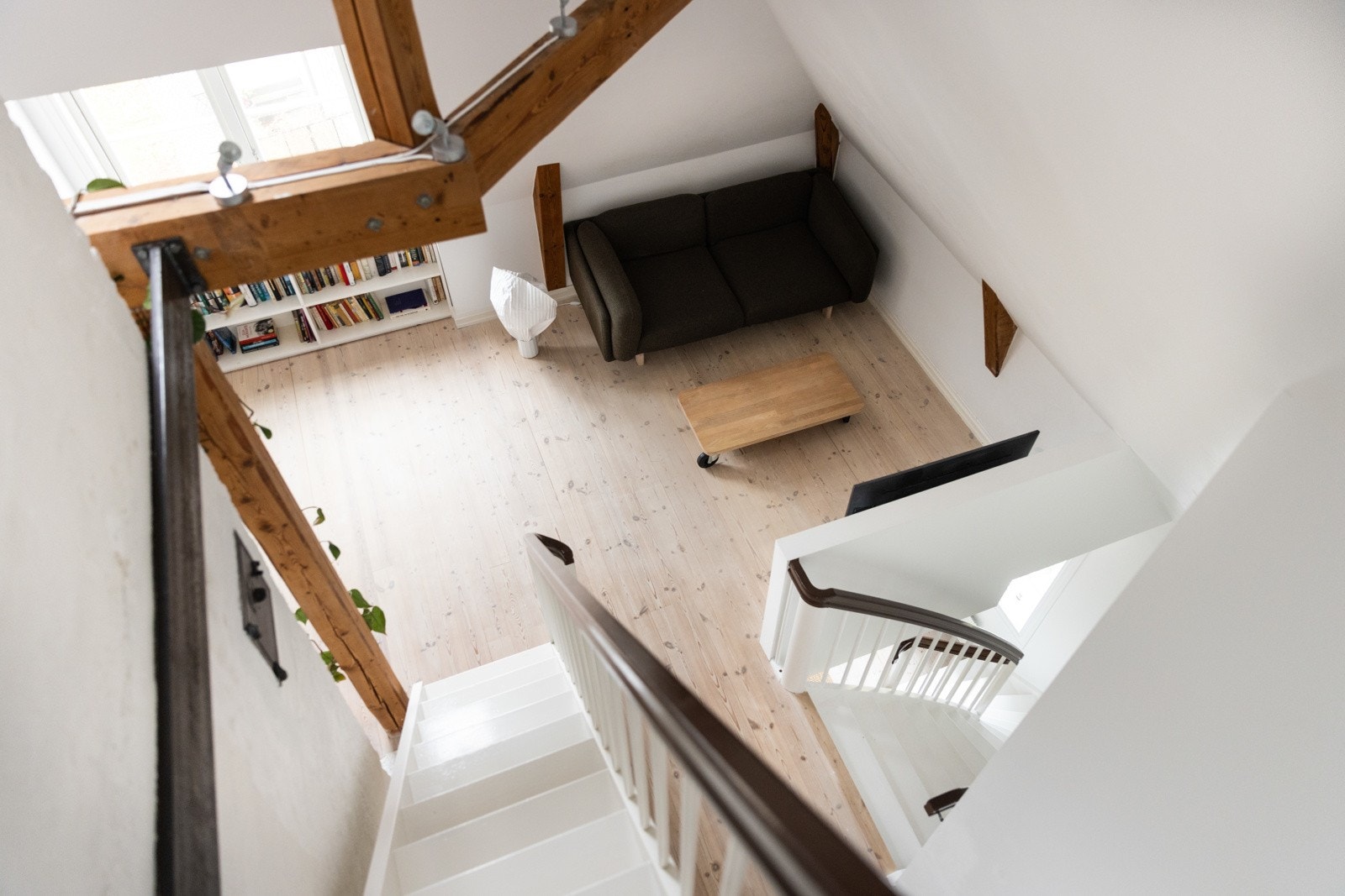 Detaljer | Legg merke til de flotte bjelkene av tre. Galleribilde