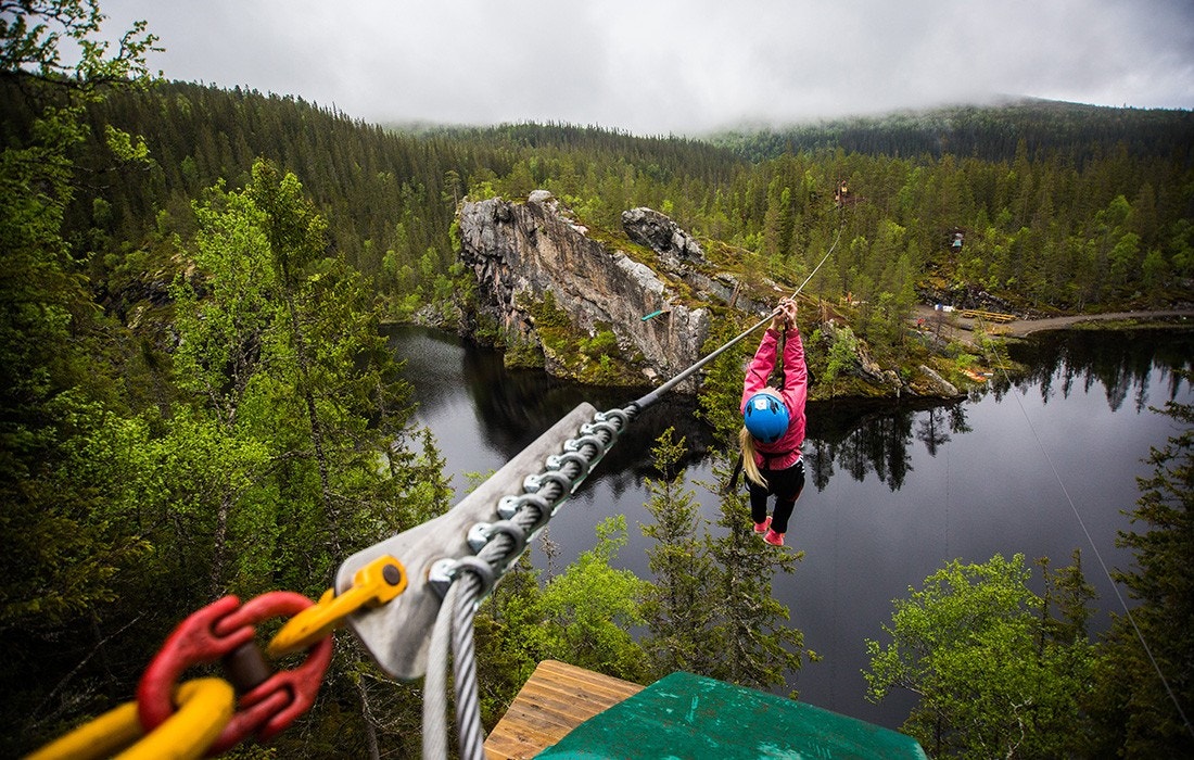 20 minutter med bil fra Fagerlia ligger Rypetoppen Adventurepark, like ved svenskegrensa. Galleribilde