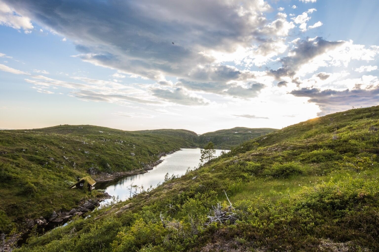 Vollåtjønna – en lett tilgjengelig turperle Galleribilde