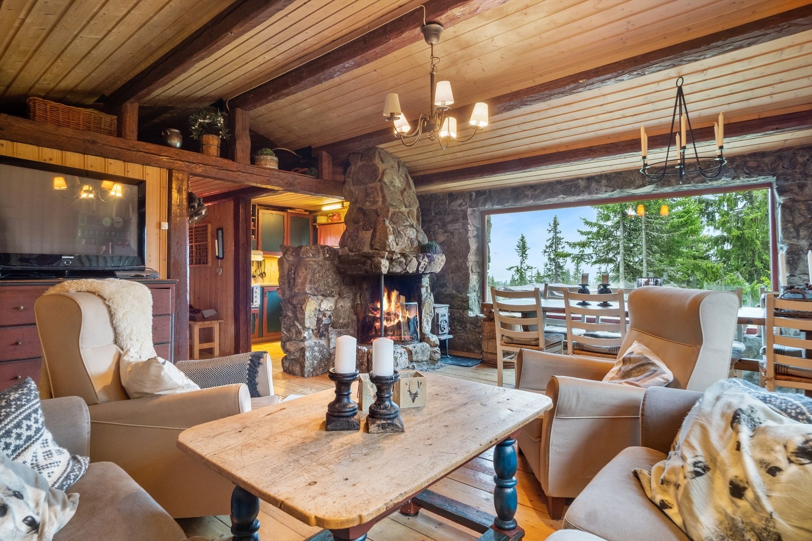 Et naturlig samlepunkt med god plass for å samle venner og familie. Galleribilde