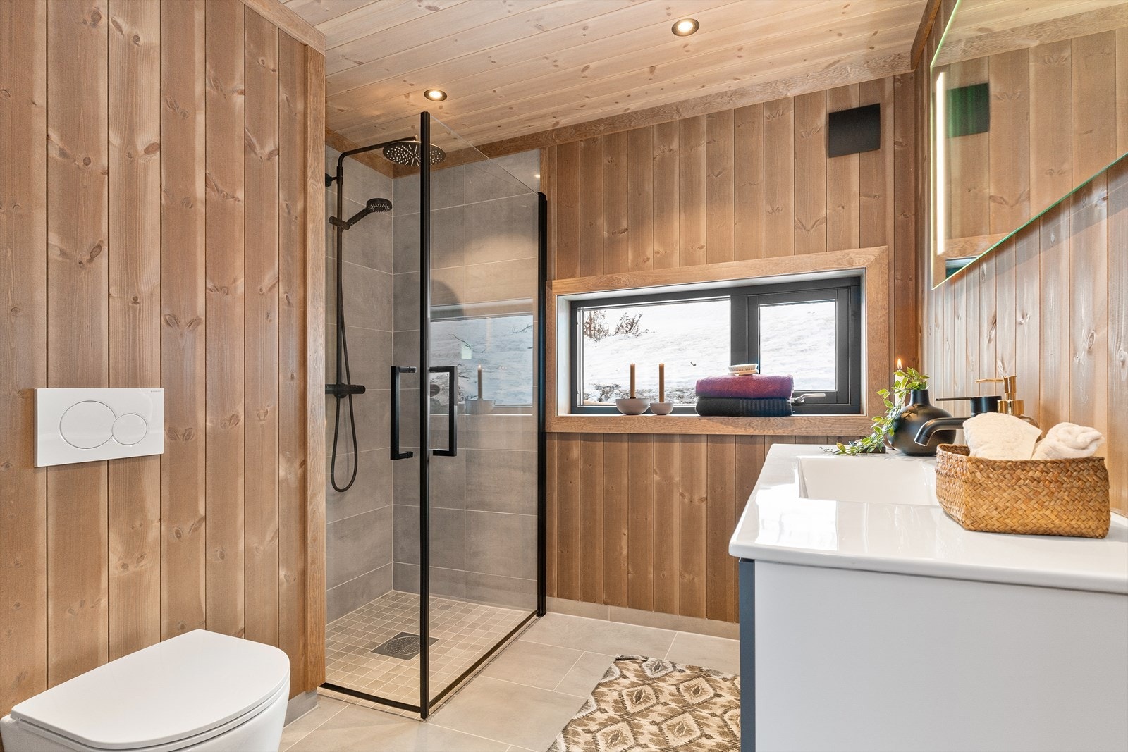 Bad i 1. etasje Galleribilde