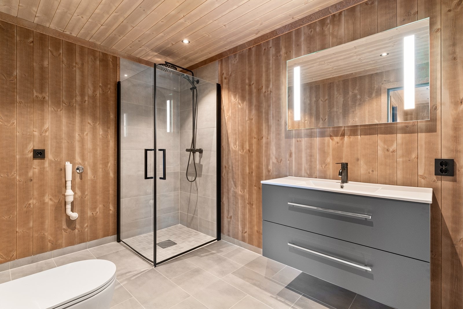 Bad i utleiedel/ gjesteleilighet Galleribilde