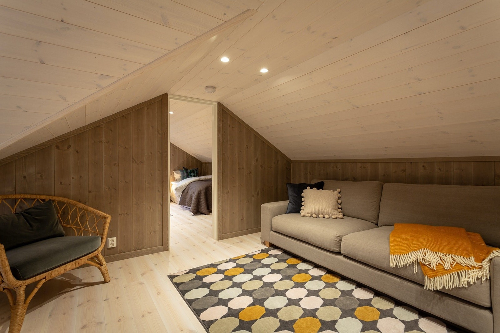 På hems er det 2 rom og stue.
Foto fra visningshytte på Hellerudsletta. Galleribilde