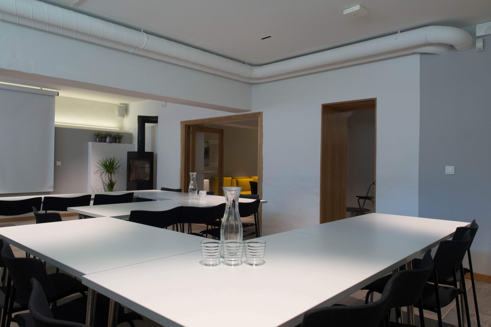 Seminar rom. Passer til 50 personer Galleribilde